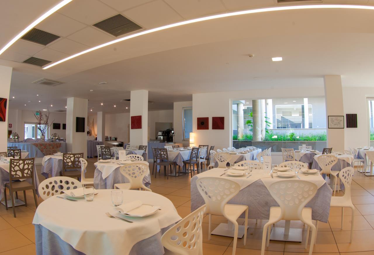 Hotel Futura Club Spiagge Bianche Fontane Bianche Exteriér fotografie